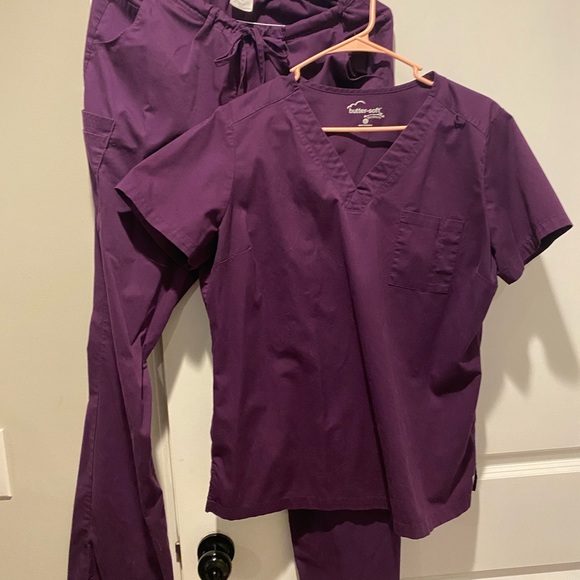 Uniform Advantage Other 4 Pairs Of Uniform Advantage Womens Scrubs
